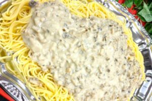 キノコのクリームパスタ